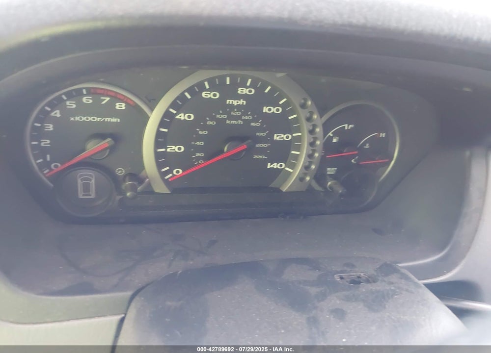 2005 HONDA PILOT VIN: 5FNYF18505B007143