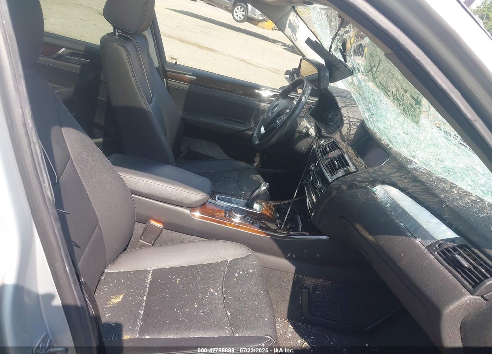 2017 BMW X3 VIN: 5UXWX9C31H0T22382