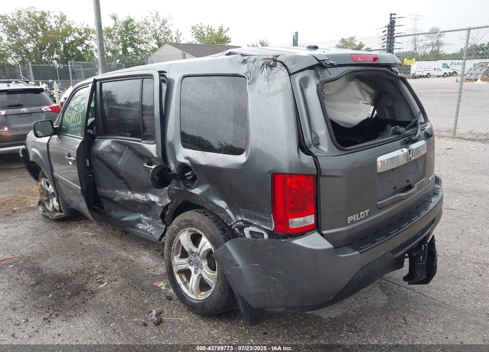 2012 HONDA PILOT VIN: 5FNYF4H72CB013915
