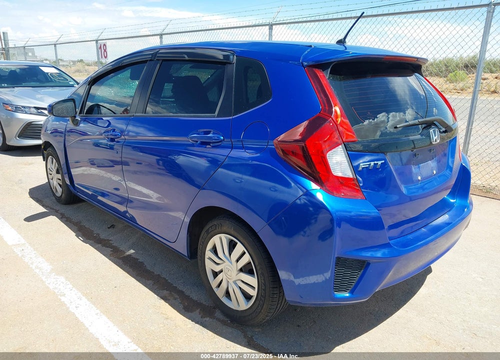 2015 HONDA FIT VIN: 3HGGK5G56FM755569