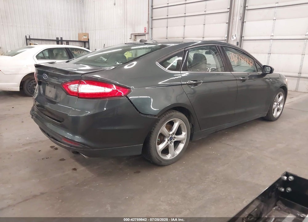 2016 FORD FUSION VIN: 3FA6P0G75GR131319