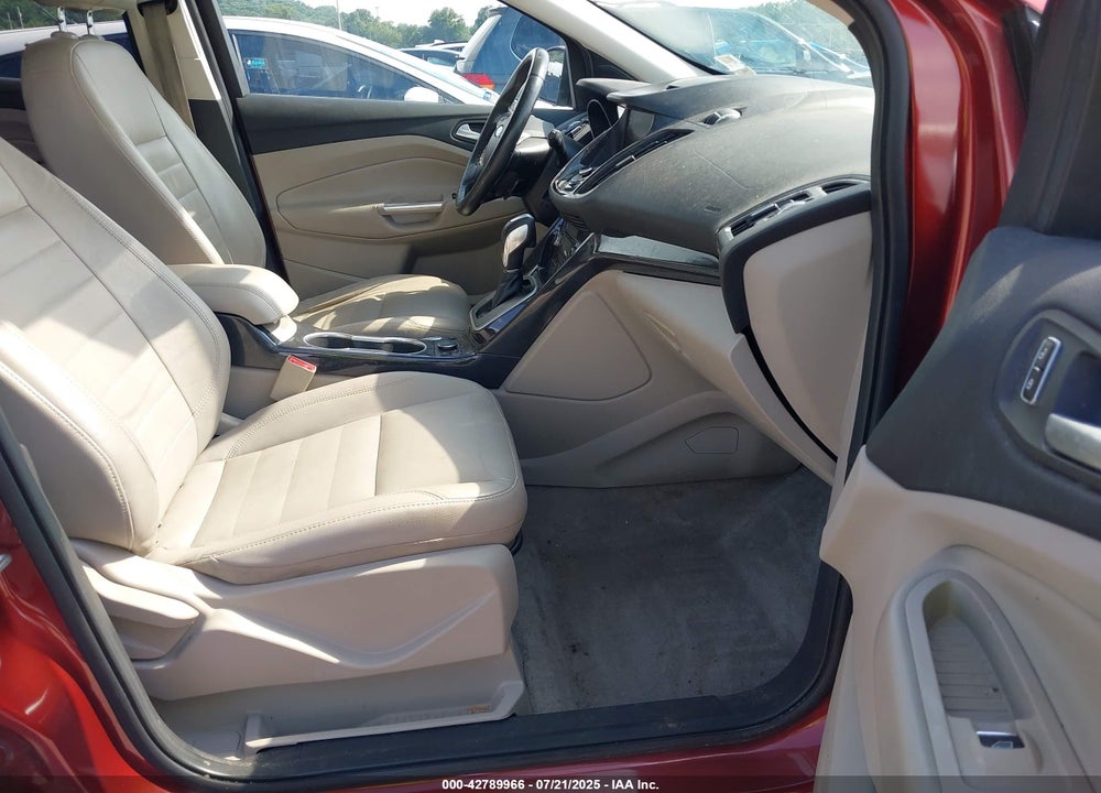 2014 FORD ESCAPE VIN: 1FMCU9J95EUA45207