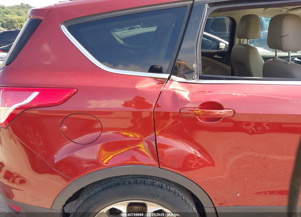 2014 FORD ESCAPE VIN: 1FMCU9J95EUA45207