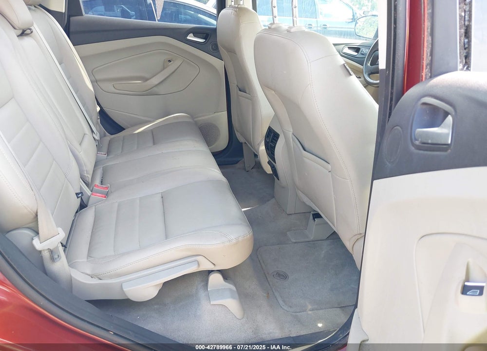 2014 FORD ESCAPE VIN: 1FMCU9J95EUA45207
