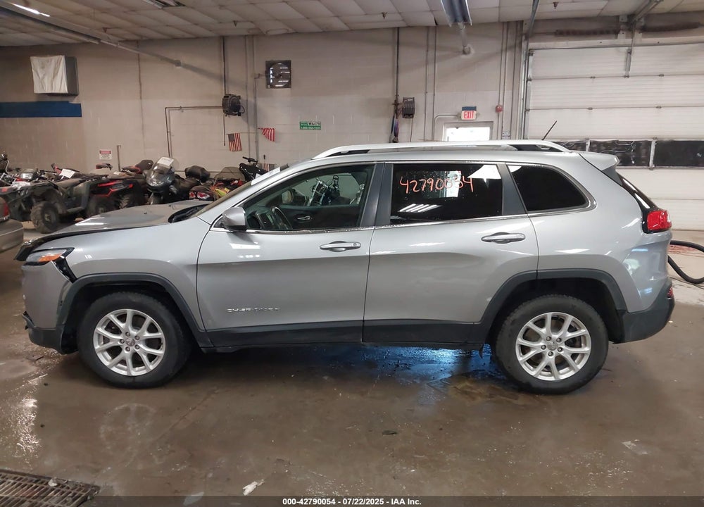 2015 JEEP CHEROKEE VIN: 1C4PJMCB2FW715061