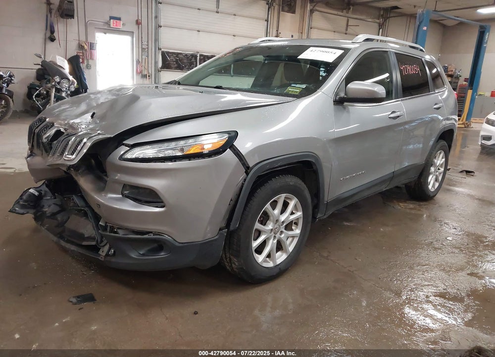 2015 JEEP CHEROKEE VIN: 1C4PJMCB2FW715061