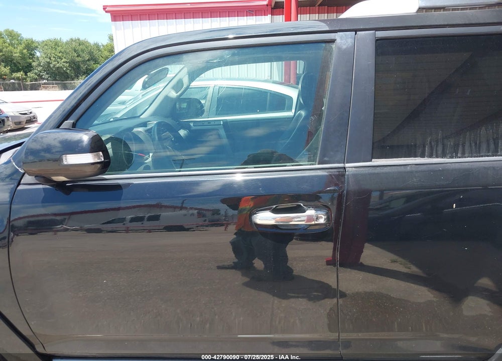 2011 TOYOTA 4RUNNER VIN: JTEZU5JR0B5018781