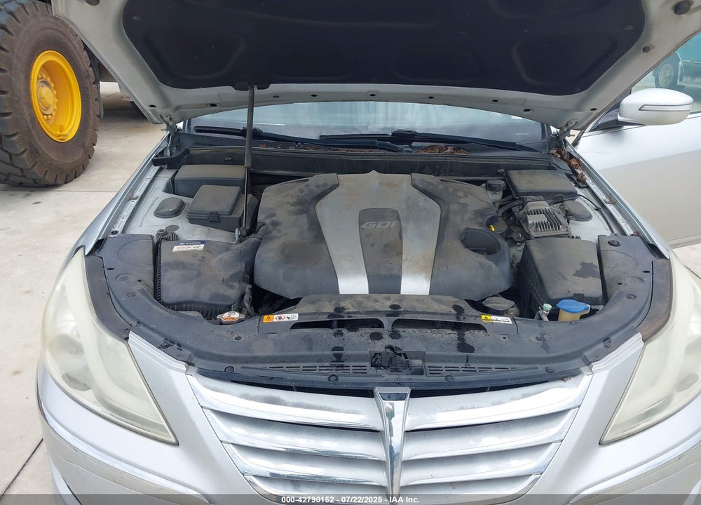 2013 HYUNDAI GENESIS VIN: KMHGC4DD0DU223899