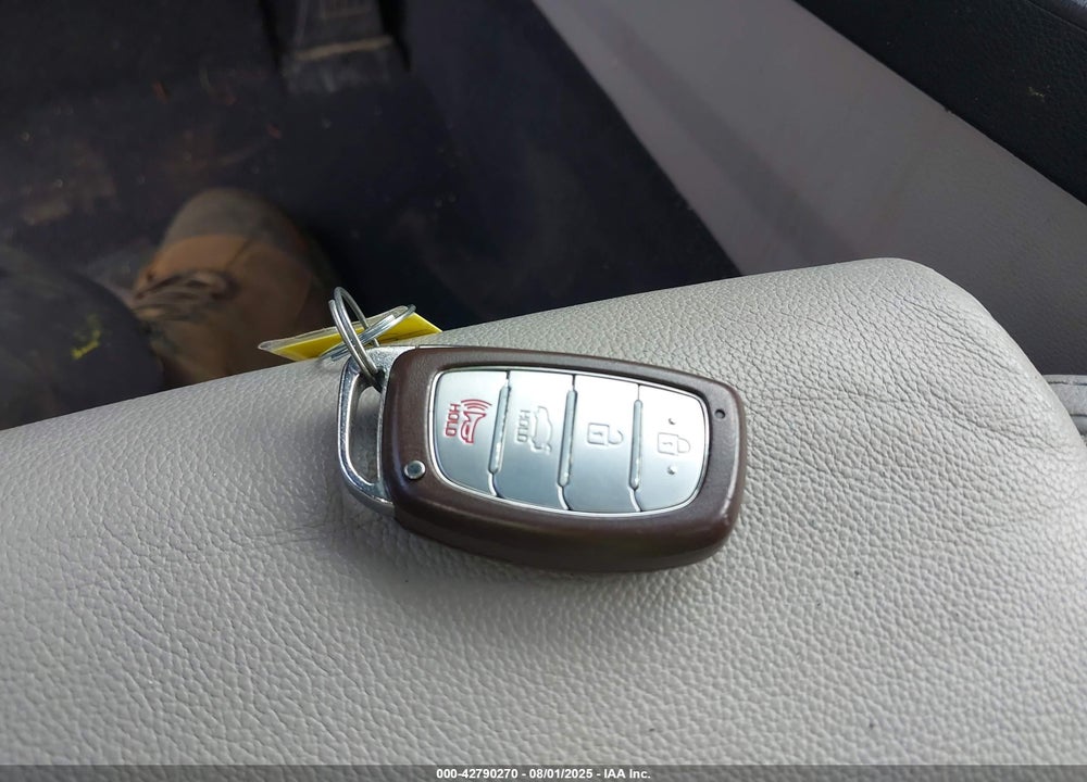 2017 HYUNDAI SONATA VIN: 5NPE34AF5HH500483