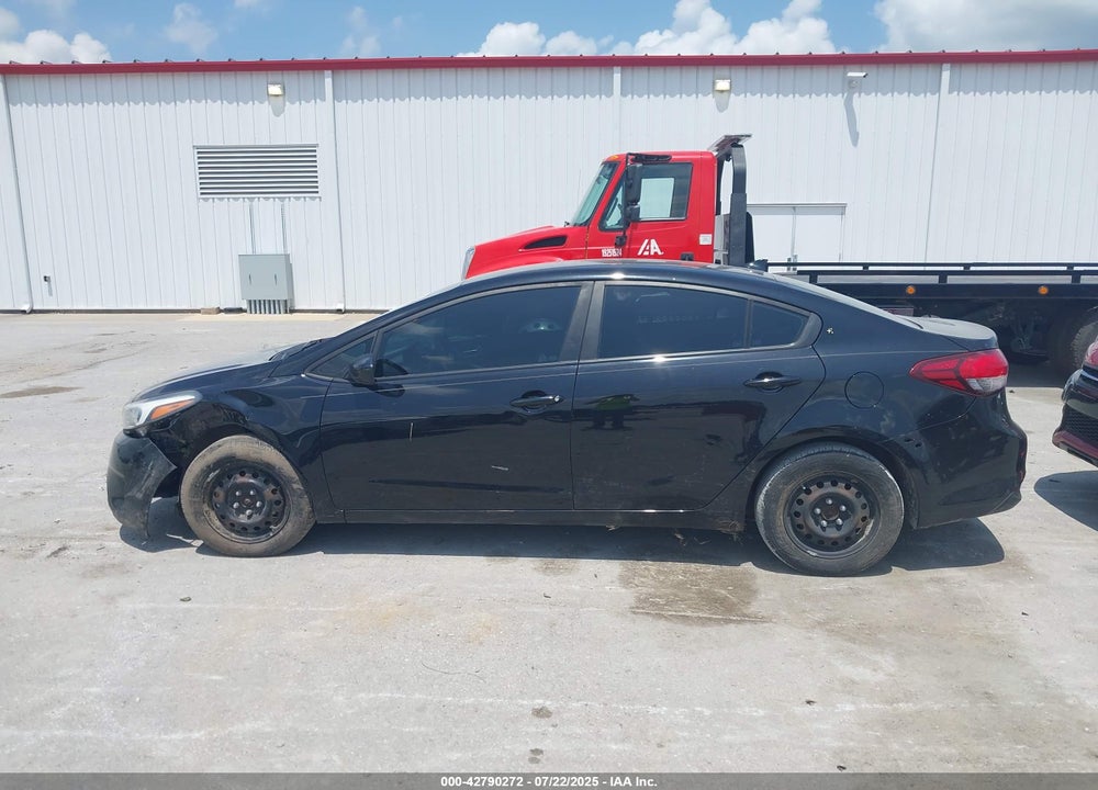 2017 KIA FORTE VIN: 3KPFK4A78HE077998
