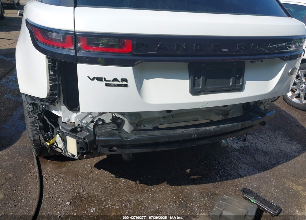 2019 LAND ROVER RANGE ROVER VELAR P250 S VIN: SALYB2EX7KA208588
