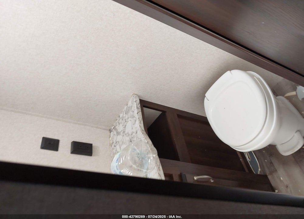 2018 JAYCO JAY FLIGHT SLX SERIES VIN: 1UJBJ0BS7J17M0399