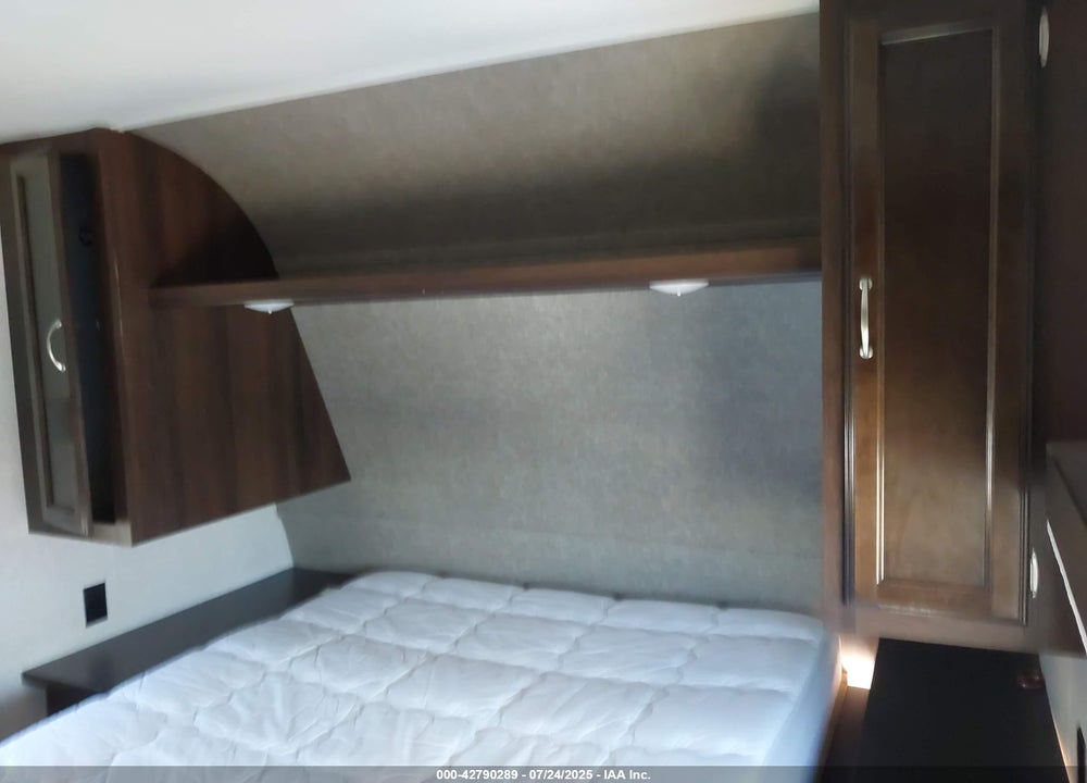 2018 JAYCO JAY FLIGHT SLX SERIES VIN: 1UJBJ0BS7J17M0399