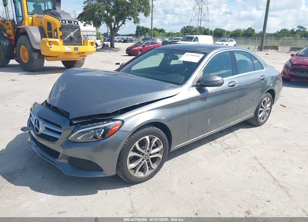 2018 MERCEDES-BENZ C 300 4MATIC VIN: 55SWF4KB4JU236022