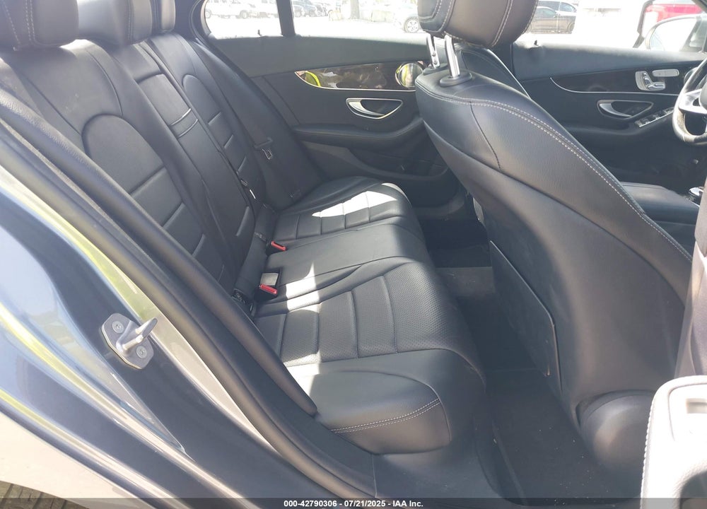 2018 MERCEDES-BENZ C 300 4MATIC VIN: 55SWF4KB4JU236022