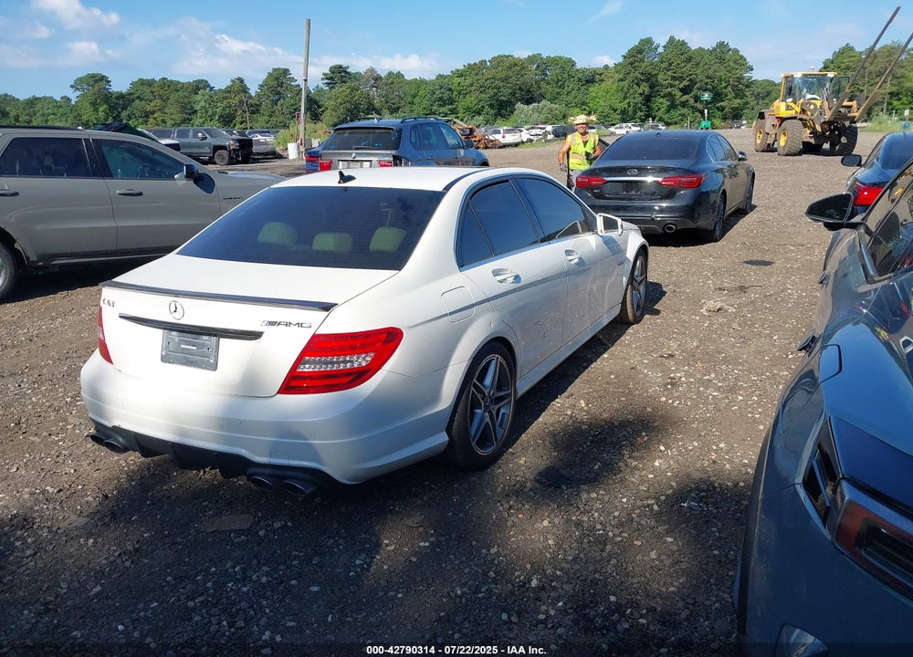 2012 MERCEDES-BENZ C CLASS VIN: WDDGF7HB6CA725179