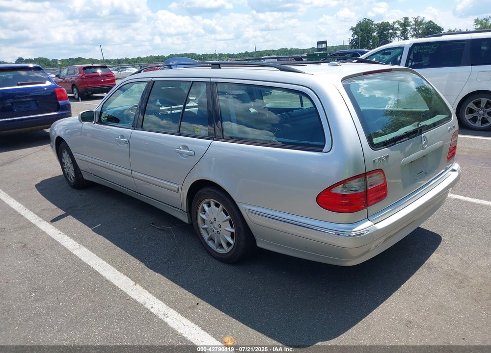 2000 MERCEDES-BENZ E 320 4M VIN: WDBJH82J1YX037111