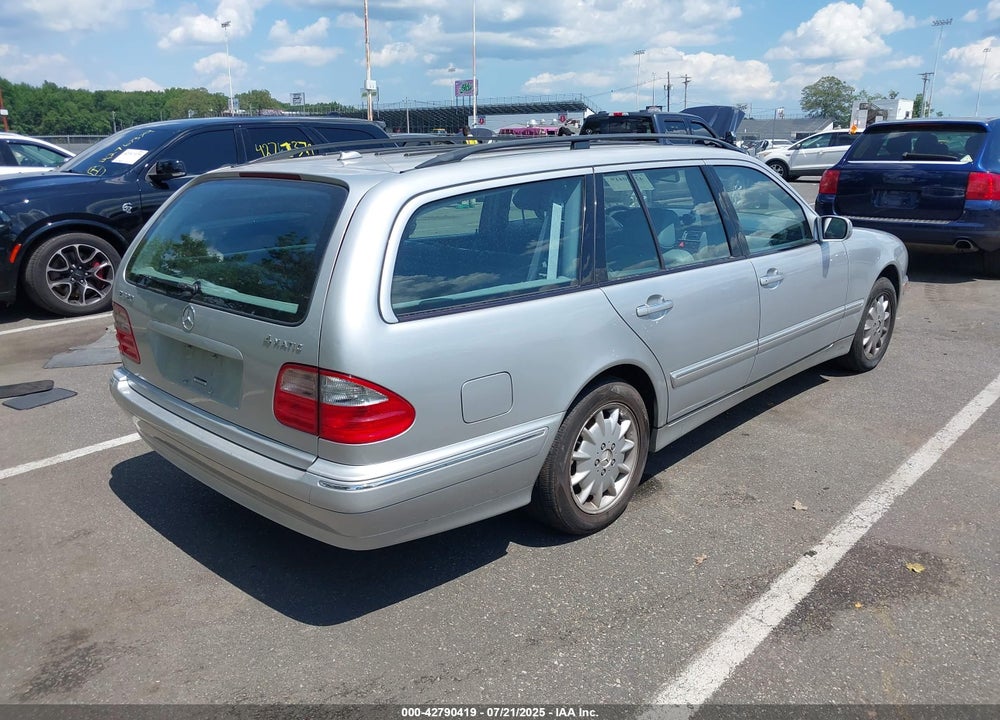 2000 MERCEDES-BENZ E 320 4M VIN: WDBJH82J1YX037111