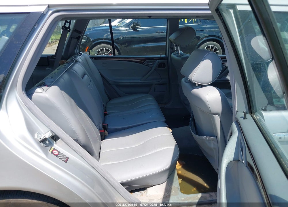 2000 MERCEDES-BENZ E 320 4M VIN: WDBJH82J1YX037111
