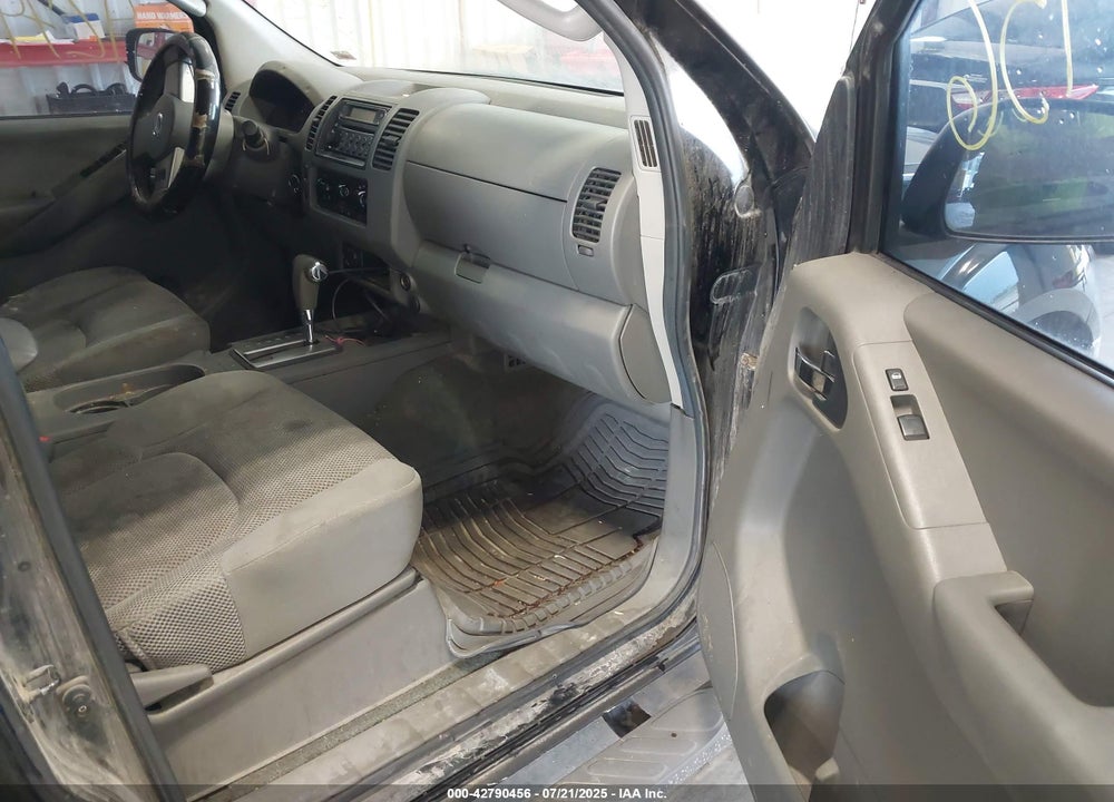 2005 NISSAN FRONTIER SE VIN: 1N6AD07W15C419304