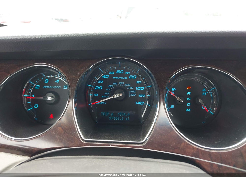 2010 FORD TAURUS VIN: 1FAHP2JW1AG109594