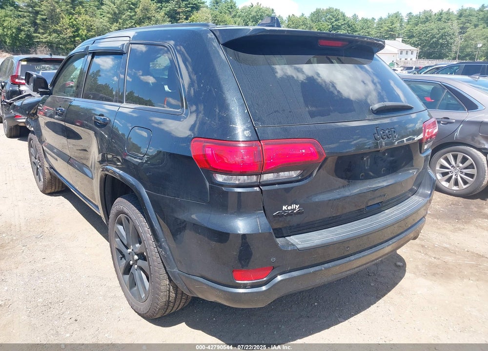 2018 JEEP GRAND CHEROKEE VIN: 1C4RJFAG5JC500657