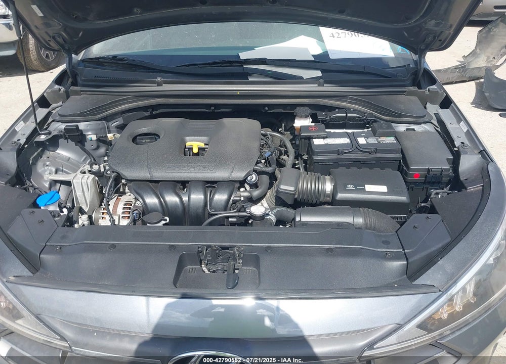 2019 HYUNDAI ELANTRA VIN: KMHD84LF0KU878181