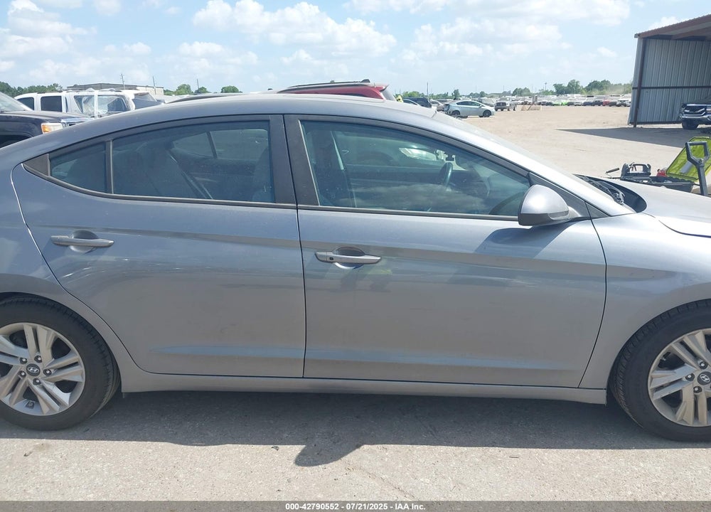 2019 HYUNDAI ELANTRA VIN: KMHD84LF0KU878181