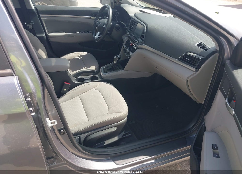 2019 HYUNDAI ELANTRA VIN: KMHD84LF0KU878181