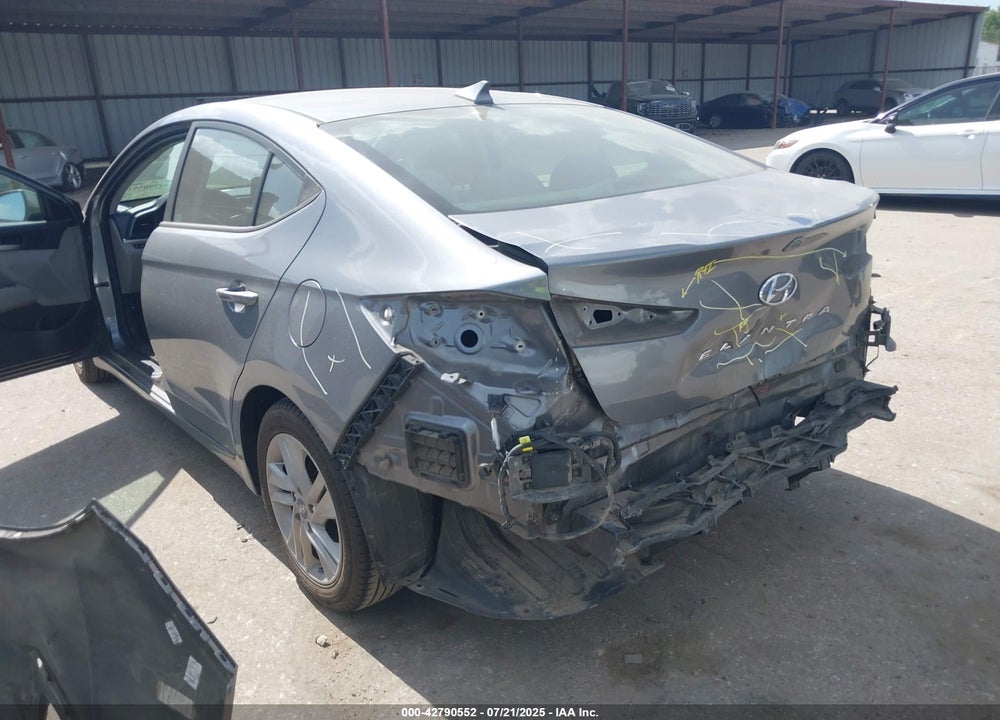 2019 HYUNDAI ELANTRA VIN: KMHD84LF0KU878181
