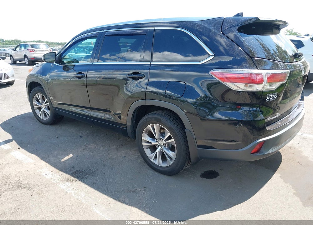 2015 TOYOTA HIGHLANDER XLE V6 VIN: 5TDJKRFH3FS144471
