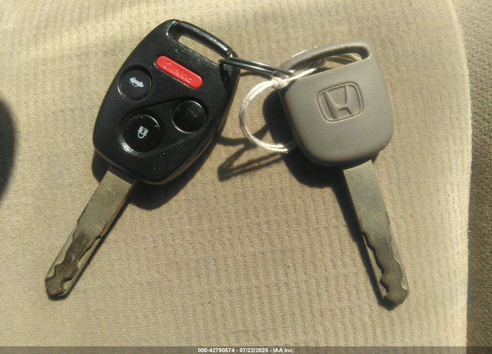 2007 HONDA ACCORD VIN: 1HGCM56387A007428