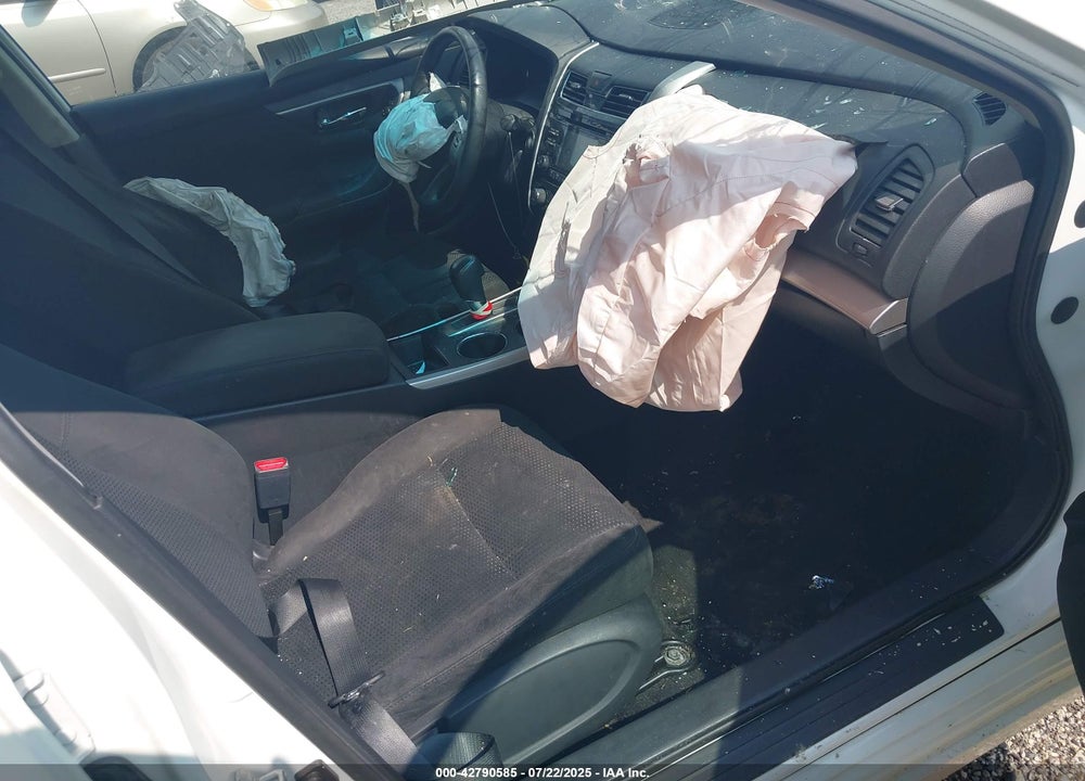 2015 NISSAN ALTIMA VIN: 1N4AL3AP6FC190442