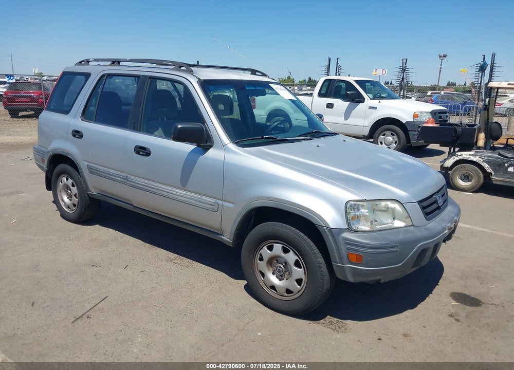 1998 HONDA CR-V LX VIN: JHLRD2844WC015139