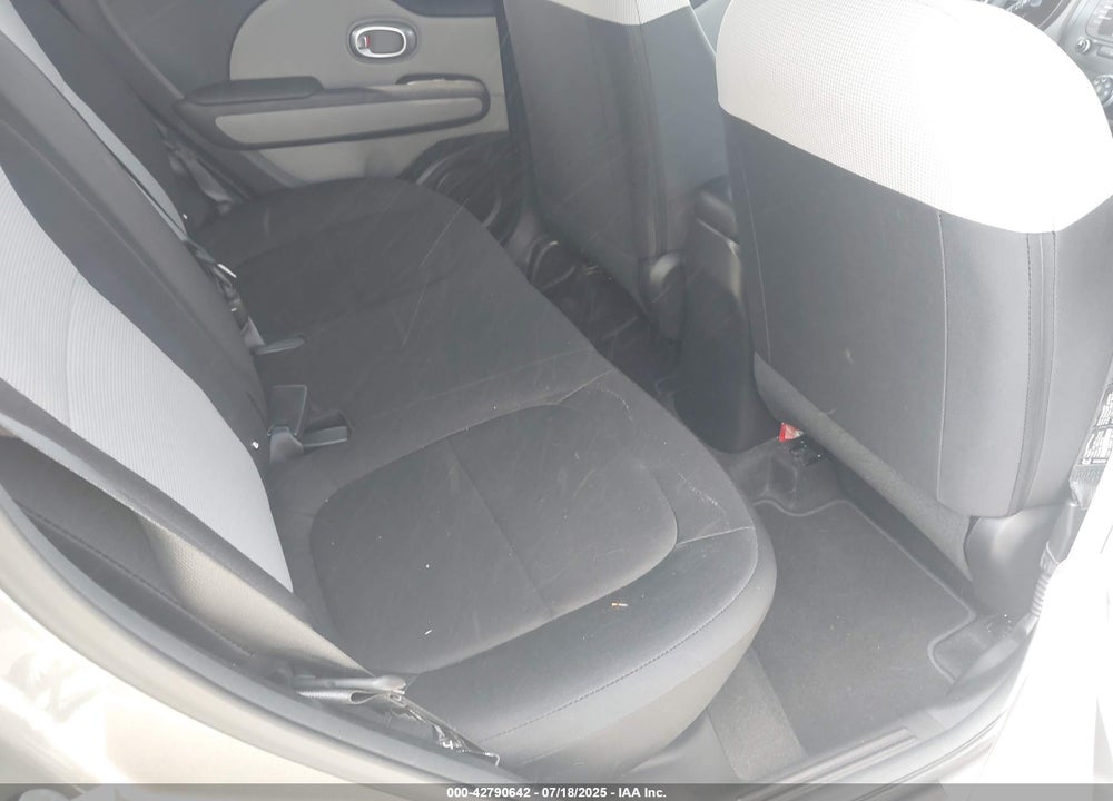 2019 KIA SOUL VIN: KNDJN2A21K7688781