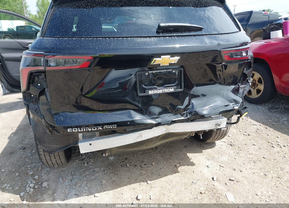 2025 CHEVROLET EQUINOX VIN: 3GNAXPEG2SL247208