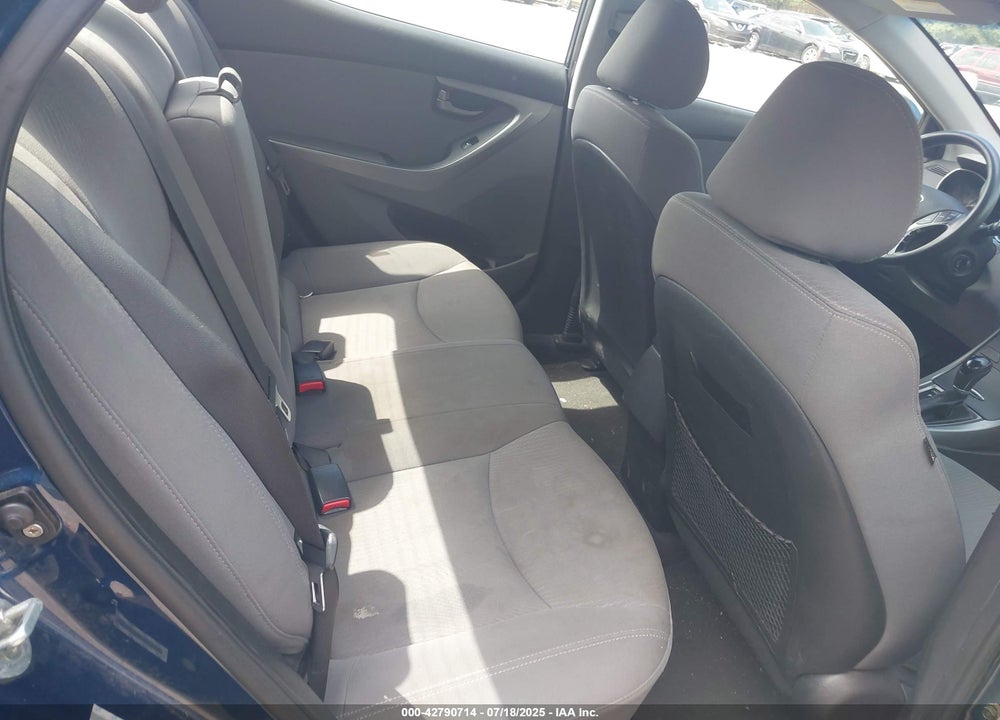 2015 HYUNDAI ELANTRA VIN: KMHDH4AE9FU251124