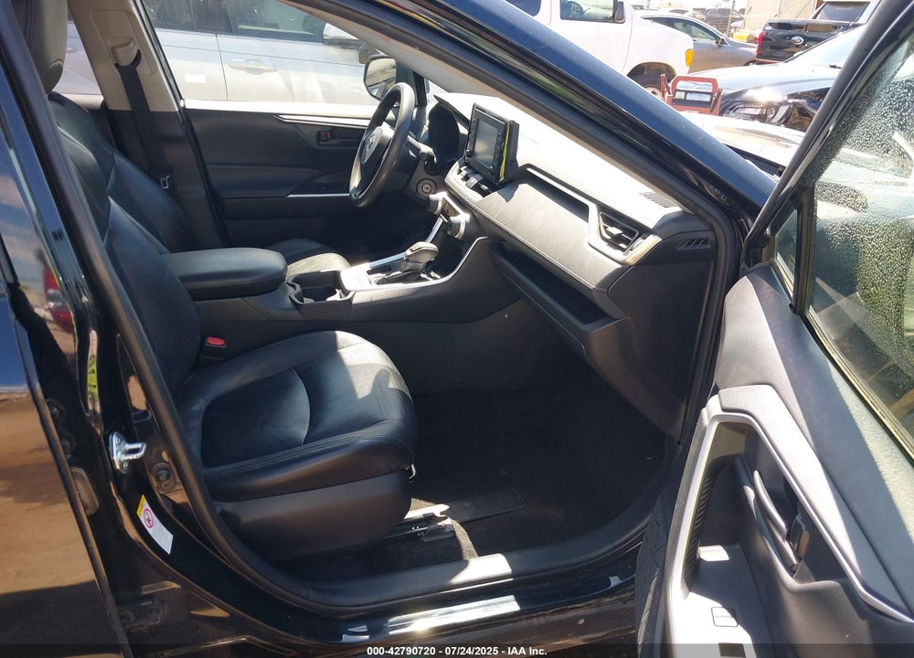 2019 TOYOTA RAV4 VIN: JTMH1RFV2KD509638