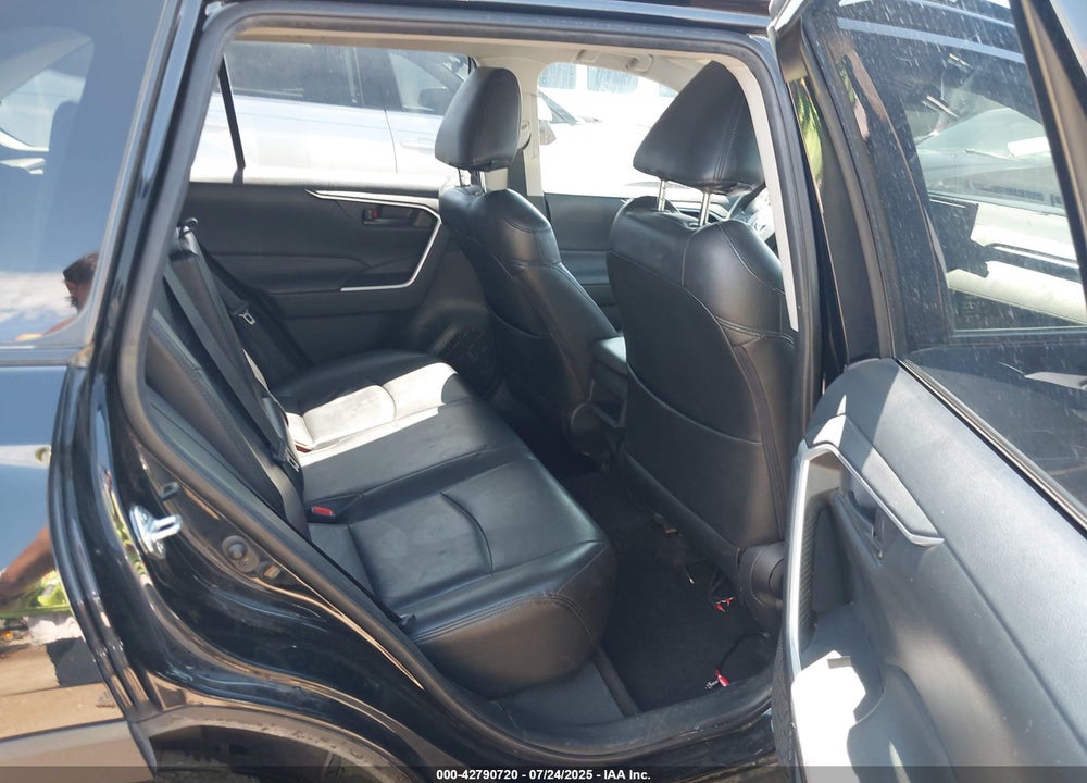 2019 TOYOTA RAV4 VIN: JTMH1RFV2KD509638