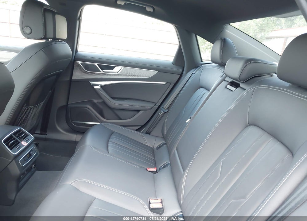 2024 AUDI A6 VIN: WAUL2BF26RN055190