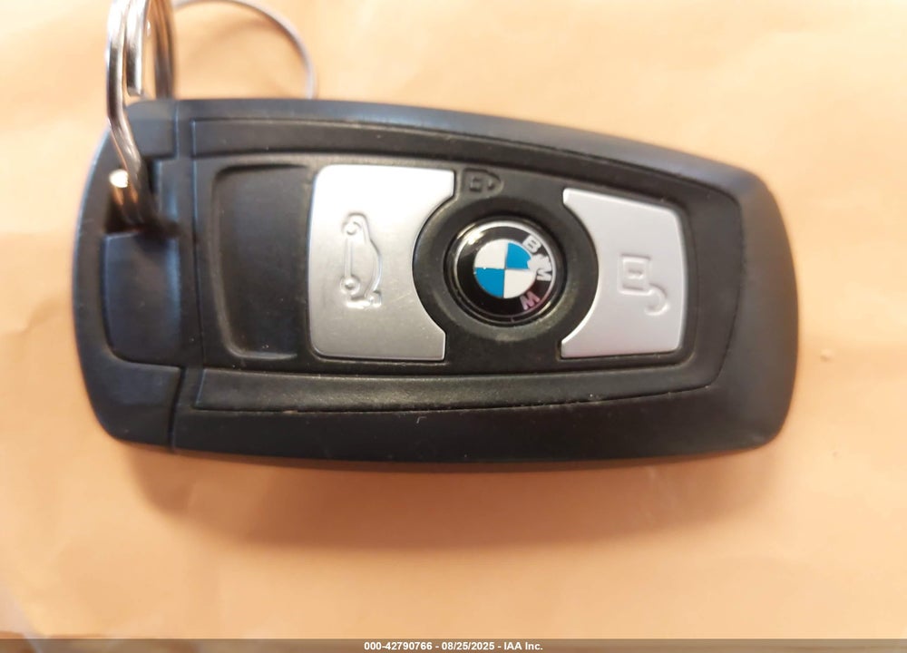 2014 BMW 3 SERIES VIN: WBA3K5C58EKT33177