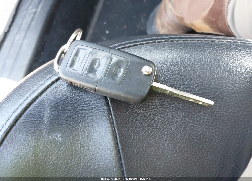 2009 VOLKSWAGEN NEW BEETLE 2.5L VIN: 3VWPG31C29M513133