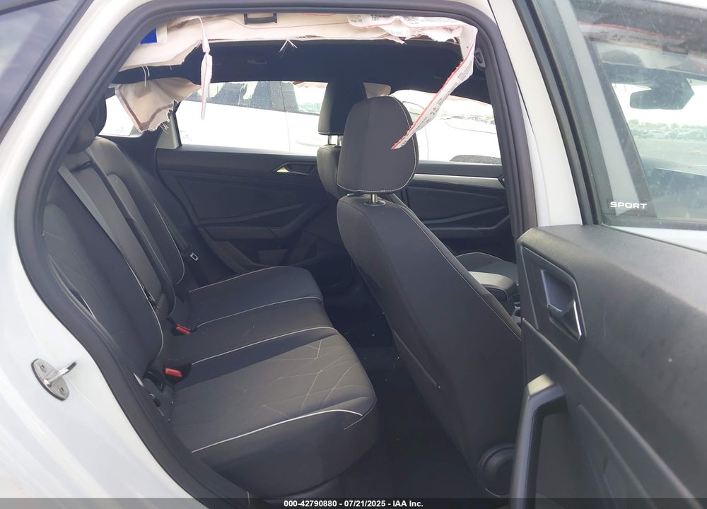 2025 VOLKSWAGEN JETTA VIN: 3VWBX7BU2SM040803