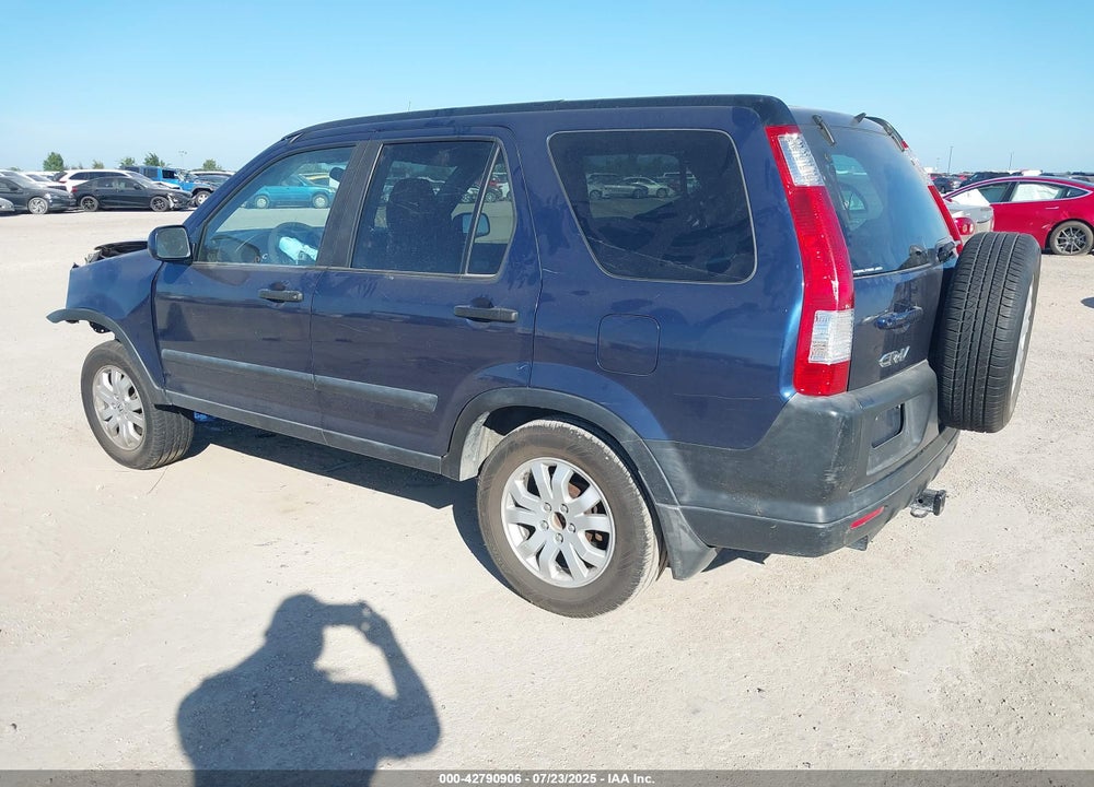 2005 HONDA CR-V VIN: SHSRD78805U308432