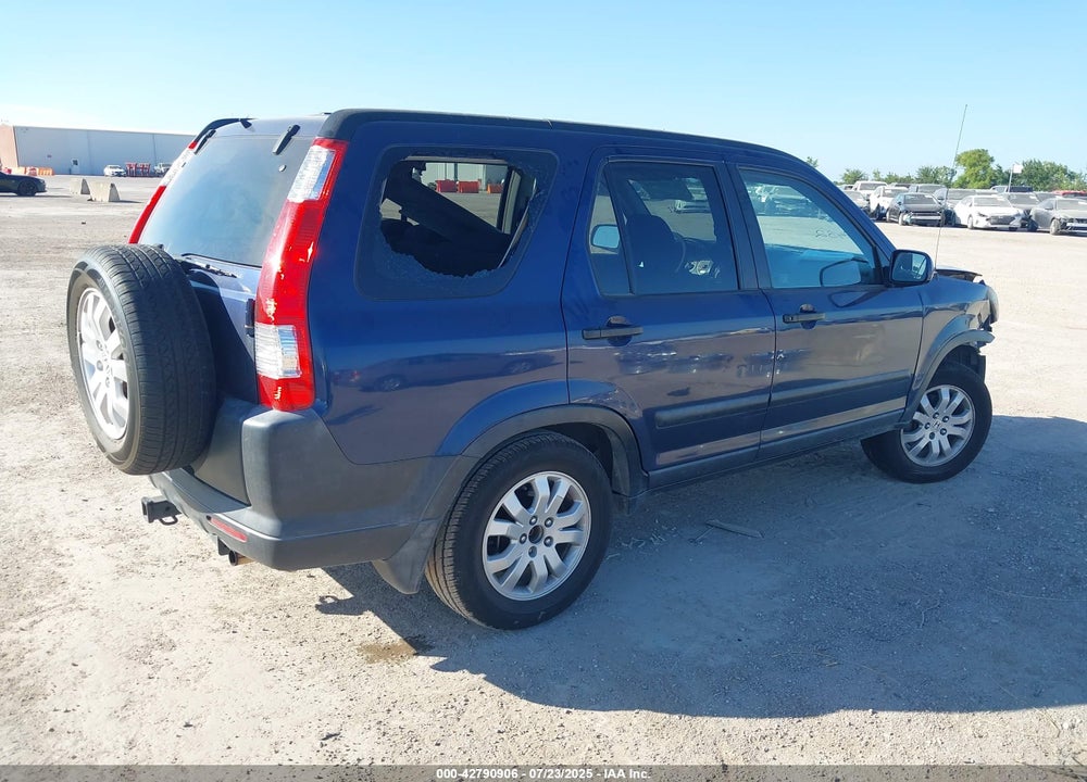 2005 HONDA CR-V VIN: SHSRD78805U308432