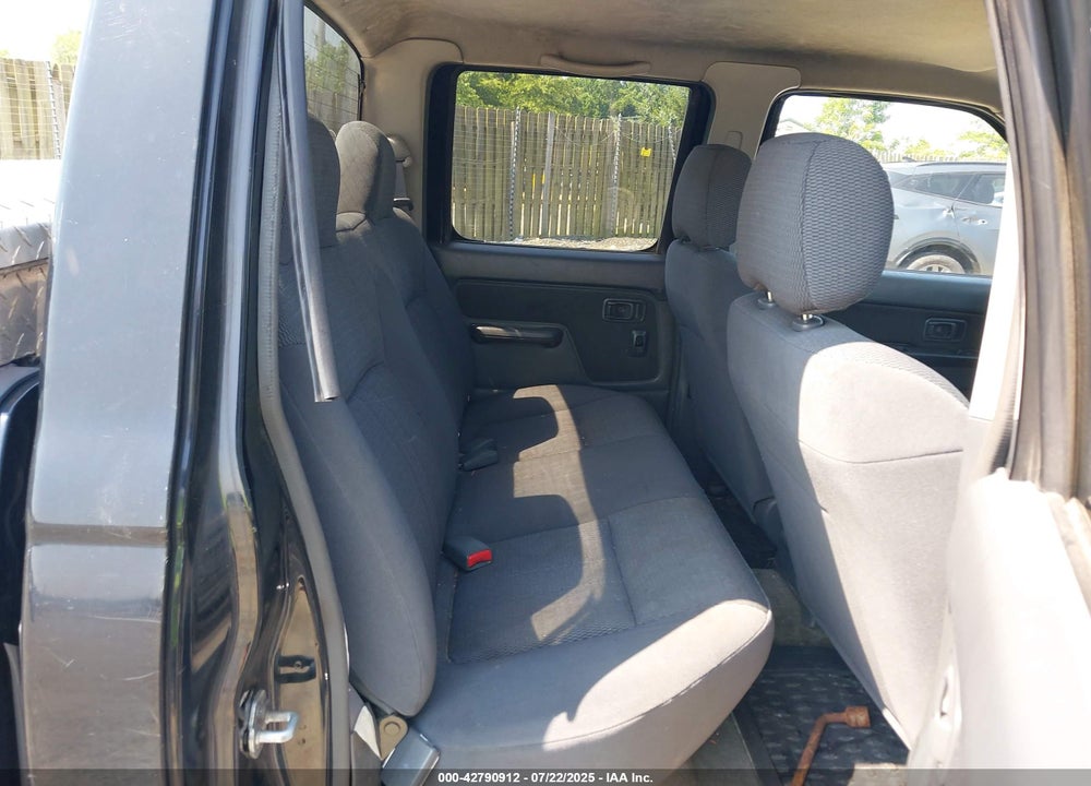 2004 NISSAN FRONTIER XE-V6 VIN: 1N6ED29Y04C448609