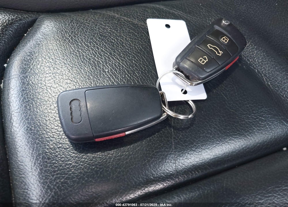 2016 AUDI A3 VIN: WAUB8GFF5G1077647