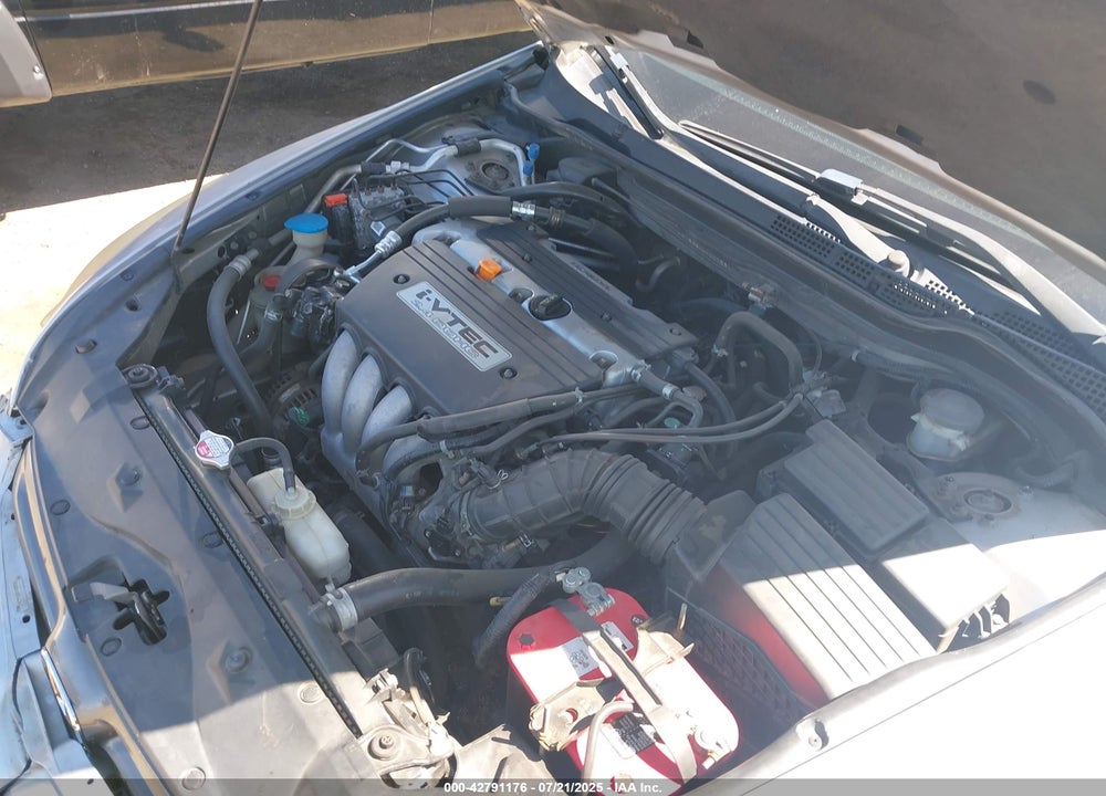 2004 HONDA ACCORD 2.4 EX VIN: 1HGCM56844A000581