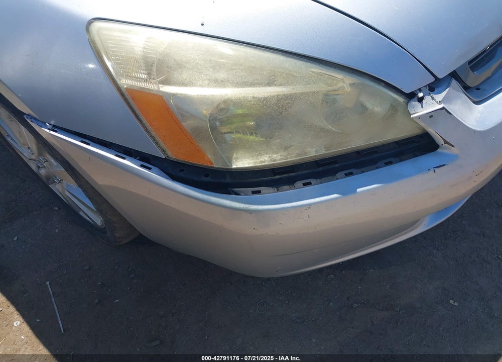 2004 HONDA ACCORD 2.4 EX VIN: 1HGCM56844A000581