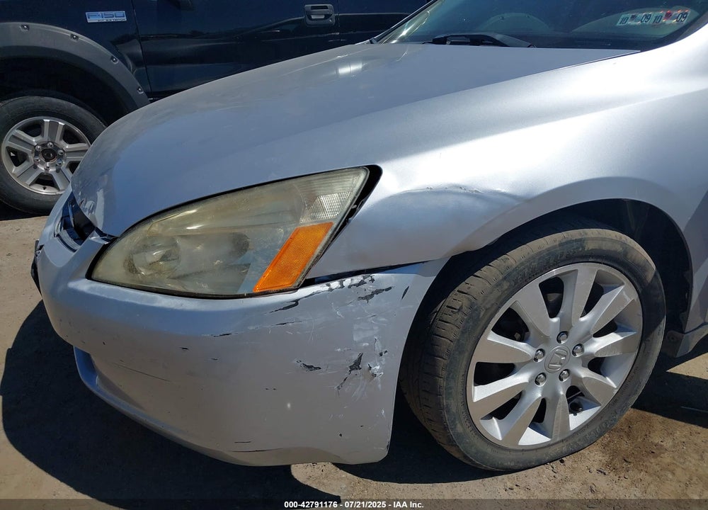 2004 HONDA ACCORD 2.4 EX VIN: 1HGCM56844A000581